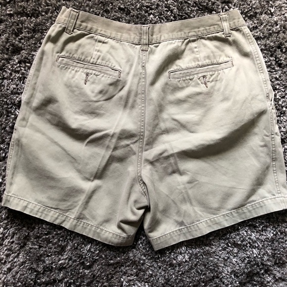 Old Navy Tan Khaki Shorts - Picture 2 of 3